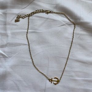 Dainty anchor necklace